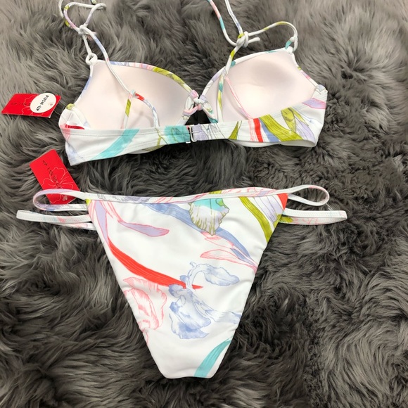 Gossip | Women’s Bikini Set | White Floral | Large - Picture 2 of 4